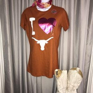 - - 🔥$NWT Texas Longhorns T-shirt